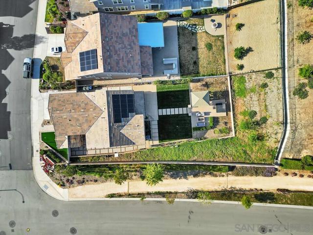 35805 Shetland Hills E, Fallbrook CA: https://media.crmls.org/mediaz/e03b612b-8562-44e9-9be4-f4db2ce07ffd.jpg