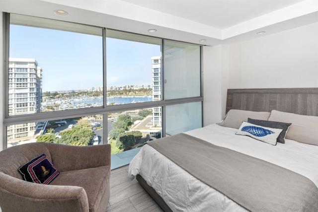 1780 Avenida Del Mundo, Coronado CA: https://media.crmls.org/mediaz/e03bbfc0-c30f-4fd4-ab48-c2a5c571aeaa.jpg