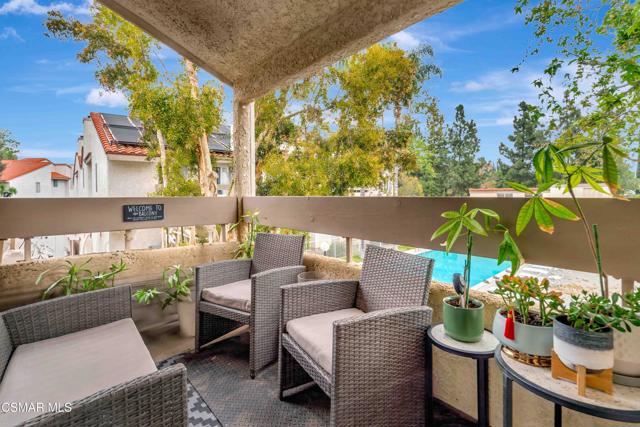 3318 Darby Street, Simi Valley CA: https://media.crmls.org/mediaz/e03dd39c-7528-48d6-a511-c2fe1d48ff0b.jpg