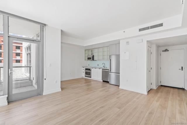 575 6th Ave, San Diego CA: https://media.crmls.org/mediaz/e0413c6f-b6ba-4b20-8611-6492209bef7f.jpg