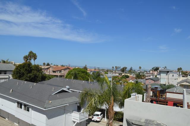 Detail Gallery Image 14 of 15 For 244 Evergreen Ave. #G,  Imperial Beach,  CA 91932 - 2 Beds | 2/1 Baths