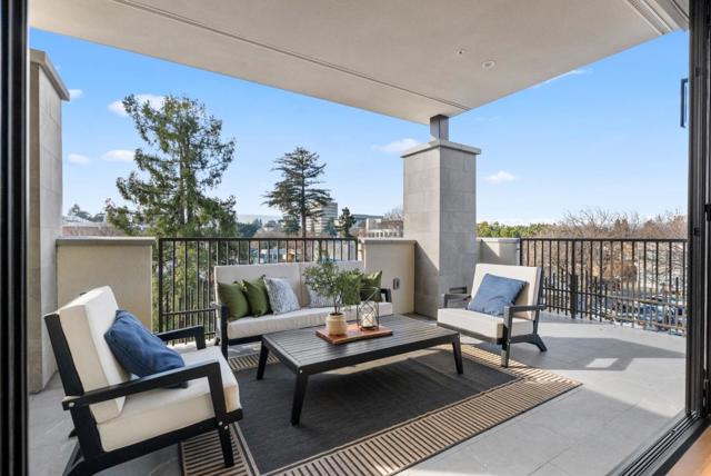 231 Hope Street, Mountain View CA: https://media.crmls.org/mediaz/e043ad02-d78c-4616-ac2a-cf6fb652d59e.jpg