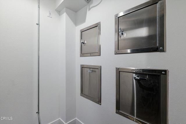 Detail Gallery Image 36 of 39 For 18900 Parthenia St #402,  Northridge,  CA 91324 - 1 Beds | 1 Baths