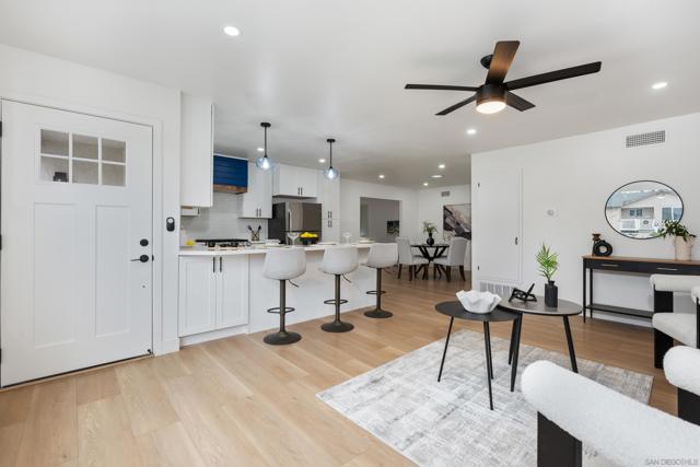 Image 11 of 28 For 3988 Ashford St