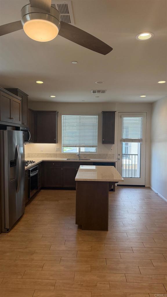 2327 Verano Way - photo 6