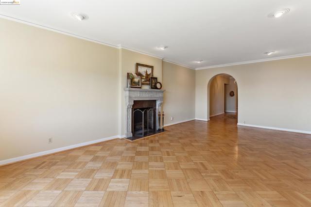 Image 8 of 45 For 492 Staten Ave  503