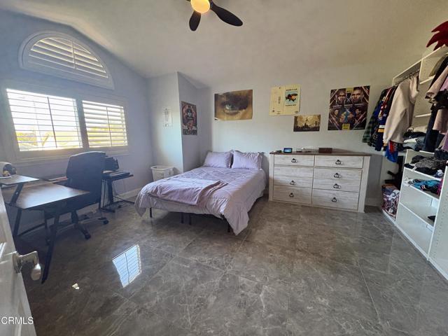 Detail Gallery Image 23 of 28 For 1940 Kensington Ln, Oxnard,  CA 93030 - 4 Beds | 4 Baths