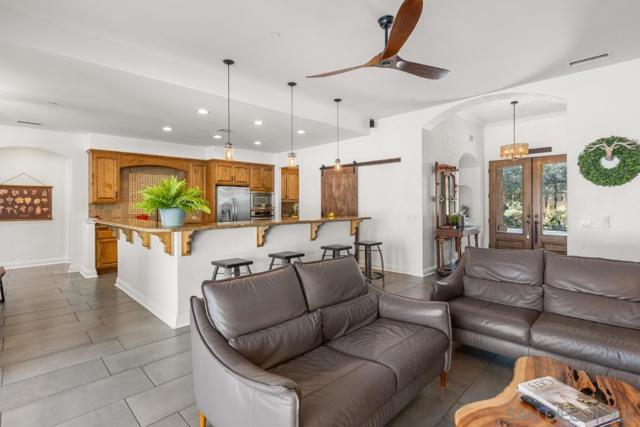 1195 Via Encinos, Fallbrook CA: https://media.crmls.org/mediaz/e045346d-8dca-4dd4-bbd1-0fd1e449290f.jpg