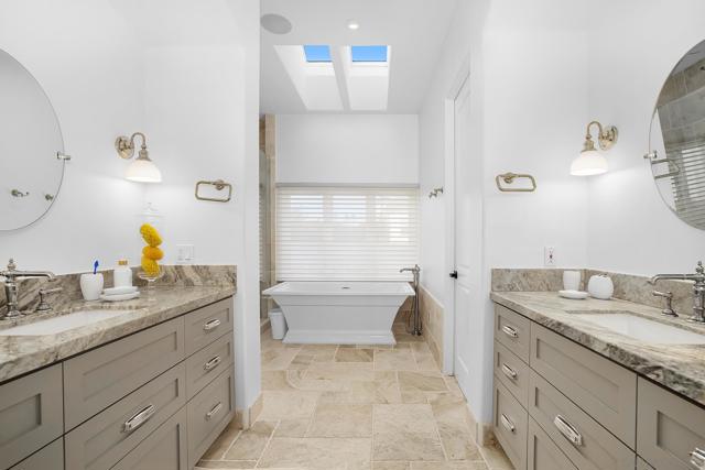 Image 43 of 55 For 1070 Coronado Avenue