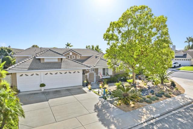 395 Pismo Bay Court, Oceanside CA: https://media.crmls.org/mediaz/e0479229-ecdd-440c-910d-712f9d9efaa2.jpg