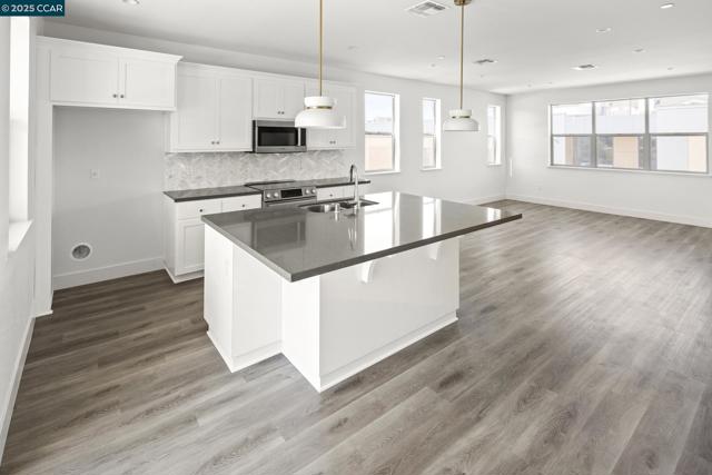 2818 Chattleton Lane, San Pablo CA: https://media.crmls.org/mediaz/e047e34c-0465-4f96-88d8-c309dc95dde6.jpg