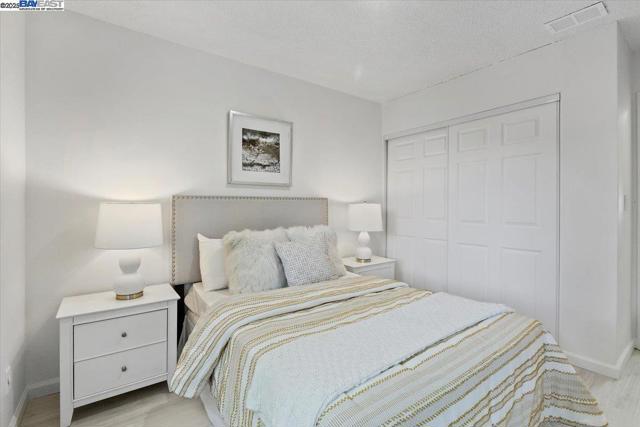 32948 Soquel St, Union City CA: https://media.crmls.org/mediaz/e047faa3-170b-4c8b-90a8-7ff41b6c7025.jpg