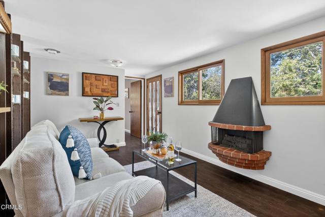 469 Sycamore Glen, Pasadena CA: https://media.crmls.org/mediaz/e0482e1c-6091-4f85-b5fa-c9a1e0cff78a.jpg