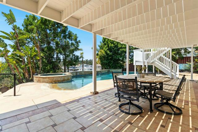 17058 Cloudcroft Drive, Poway CA: https://media.crmls.org/mediaz/e048942f-3e60-46bc-a4c9-ba413bb8a49f.jpg