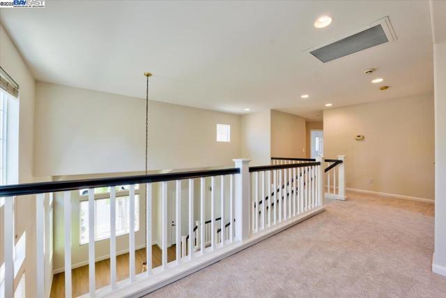 5615 Applegate Way, Dublin CA: https://media.crmls.org/mediaz/e049896f-3d77-40bd-b56c-4830f9bf99c9.jpg