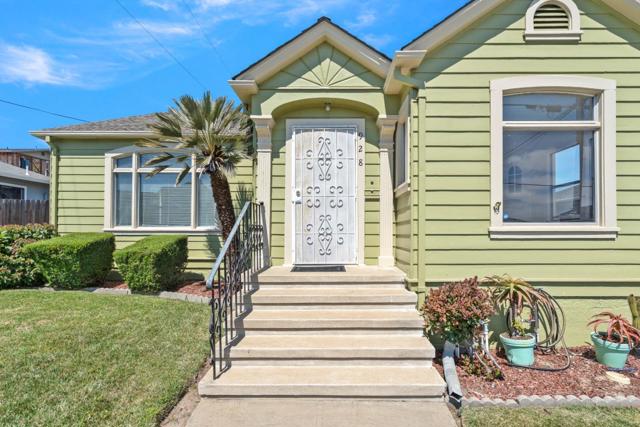 928 Lincoln Street, Watsonville CA: https://media.crmls.org/mediaz/e04a372b-5730-4e23-81e5-f418aff942fc.jpg