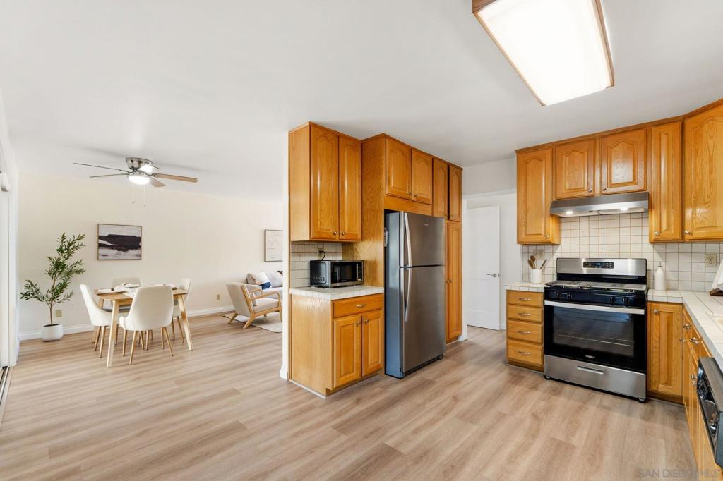 1416 Maple - photo 11