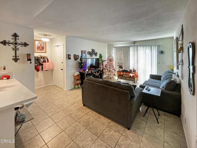 Detail Gallery Image 8 of 11 For 209 W Channel Islands Bld, Port Hueneme,  CA 93041 - 2 Beds | 2 Baths