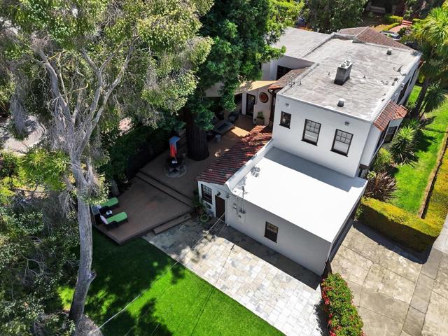 901 Laurel, San Mateo CA: https://media.crmls.org/mediaz/e04f0d2a-42a6-4004-897d-02da4d97bffa.jpg