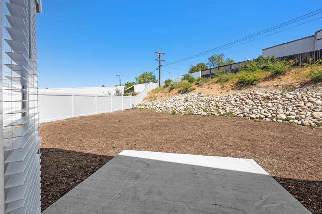 1624 Mauzy Way, El Cajon CA: https://media.crmls.org/mediaz/e04f3842-1b7a-4ed5-9e2a-976834384a7e.jpg