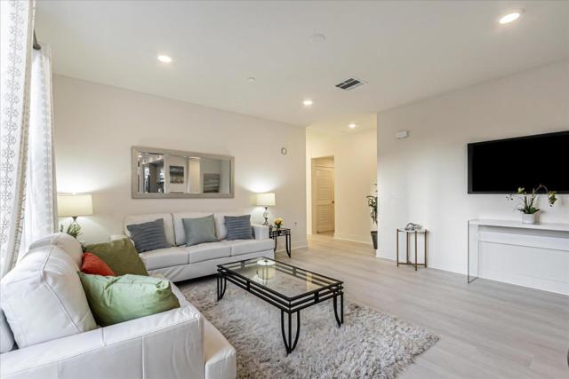 Image 4 of 43 For 45188 Ambition Street 201