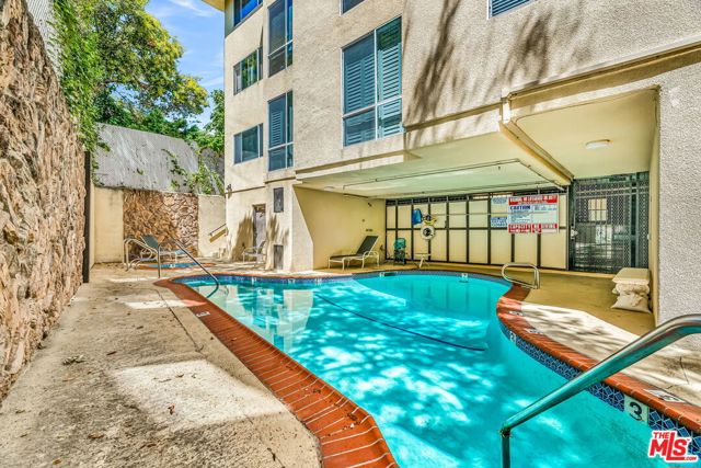 14106 Dickens Street, Sherman Oaks CA: https://media.crmls.org/mediaz/e04f8698-fbb4-4c20-b213-7357872483ec.jpg