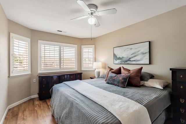 2711 Valley View Road, Hollister CA: https://media.crmls.org/mediaz/e04fa211-5def-400d-a297-12e409613805.jpg