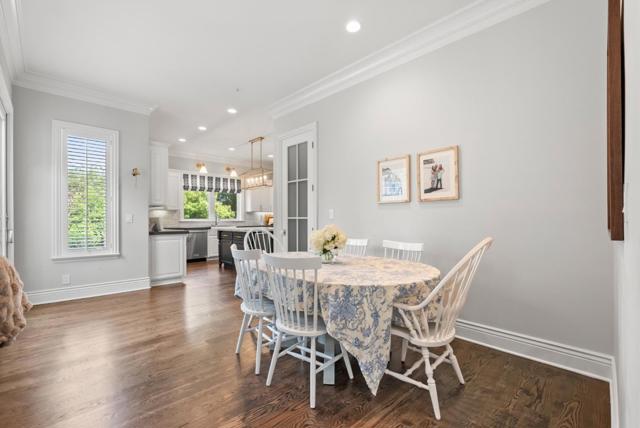 629 Lombardy Way, Redwood City CA: https://media.crmls.org/mediaz/e0503522-d980-4614-8b27-e85463488e40.jpg