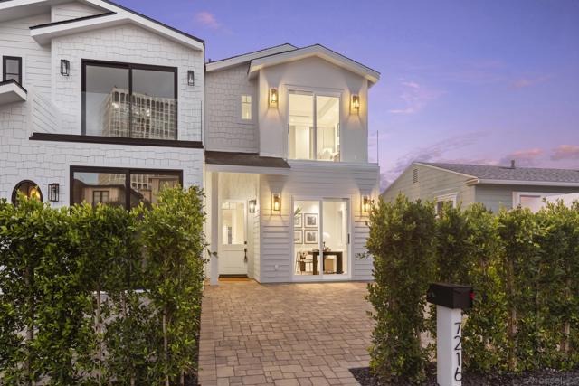 7216 FAY AVE, La Jolla CA: https://media.crmls.org/mediaz/e05091f2-5e00-496b-8643-e61d4d36a77c.jpg