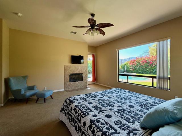 35373 Vista Montana Court, Cathedral City CA: https://media.crmls.org/mediaz/e050e2cb-7299-454a-ba22-d62b3efcbb69.jpg