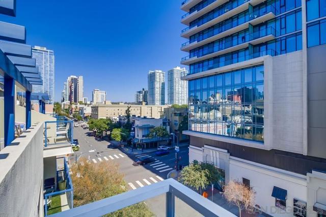 875 G STREET, San Diego CA: https://media.crmls.org/mediaz/e050eec9-ae98-43b3-8988-9f44ffa17743.jpg