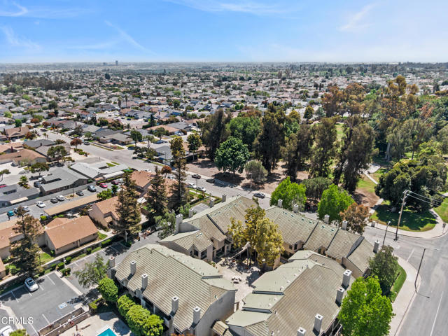 9540 Telegraph Road, Ventura CA: https://media.crmls.org/mediaz/e0511d80-3149-4876-9ef7-5e5b51f92526.jpg