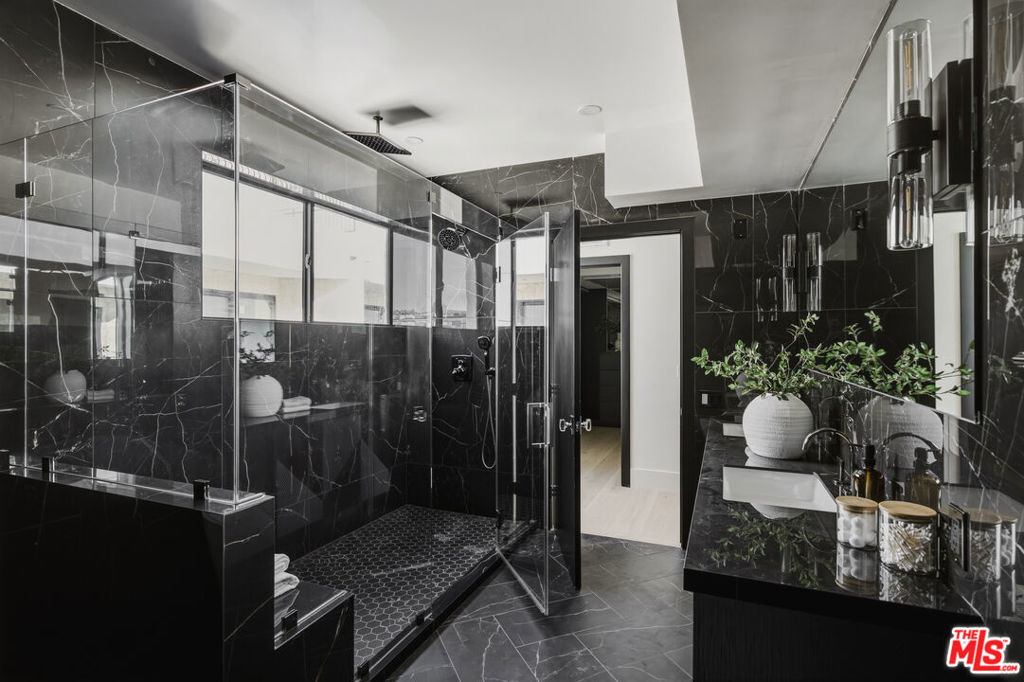 MLS #26863761 image #33
