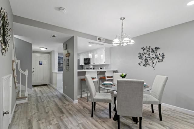 340 W Sunnyoaks Avenue, Campbell CA: https://media.crmls.org/mediaz/e0514def-439a-4792-b7d7-73fe905f9e5d.jpg