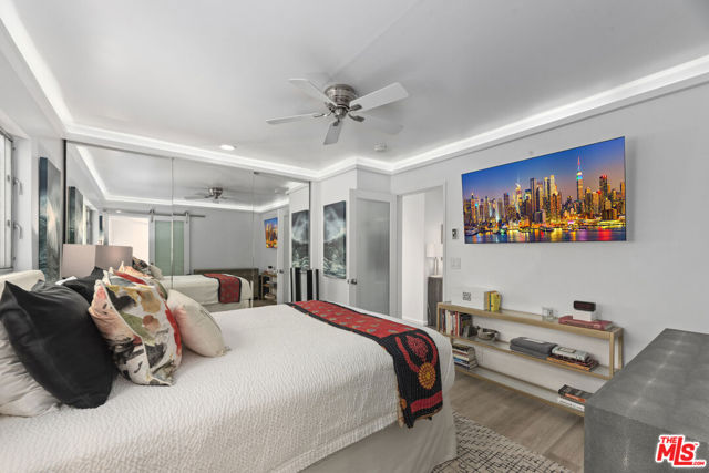 520 Strand Street, Santa Monica CA: https://media.crmls.org/mediaz/e05150d2-62a9-48f9-8de4-3a2d8c7f1396.jpg
