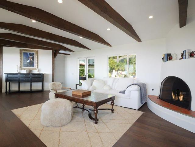 32524 Seacliff Drive, Rancho Palos Verdes CA: https://media.crmls.org/mediaz/e0519e69-3247-42ec-afdc-c53e6a80596f.jpg