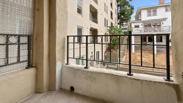 Detail Gallery Image 18 of 30 For 2445 Brant St #304,  San Diego,  CA 92101 - 1 Beds | 1 Baths