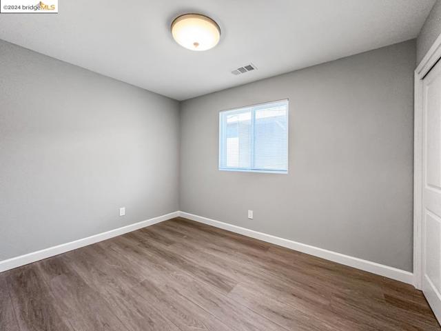 Image 41 of 46 For 4124 Lyon Ave