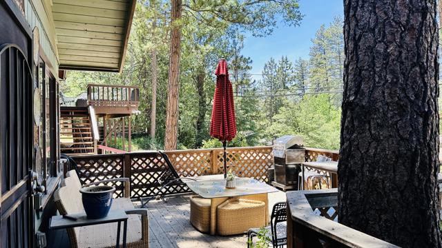 53545 Tollgate, Idyllwild CA: https://media.crmls.org/mediaz/e0558d3f-3a35-4813-84fb-48717a9a1652.jpg
