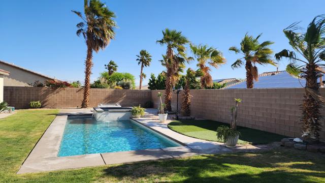 3664 Vista Verde, Palm Springs CA: https://media.crmls.org/mediaz/e055e0a3-229b-4af7-a973-339d9d7d7839.jpg