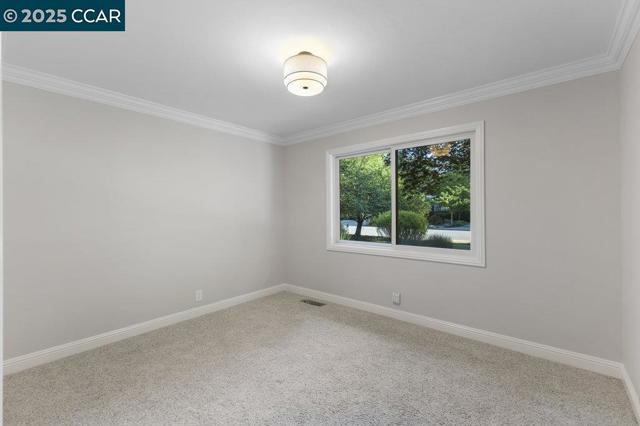 280 Fairway Dr, Danville CA: https://media.crmls.org/mediaz/e05651b8-7ef4-45cc-abfd-032a73ff75c8.jpg