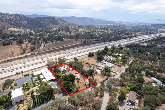 1339 Windsong Ln, Escondido CA: https://media.crmls.org/mediaz/e056893c-dcd7-4e7e-b732-ec0d3edce552.jpg
