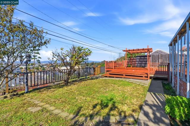 931 N Camino Alto Drive, Vallejo CA: https://media.crmls.org/mediaz/e0568e9a-583a-4f1f-a0ee-0956c644f8f4.jpg