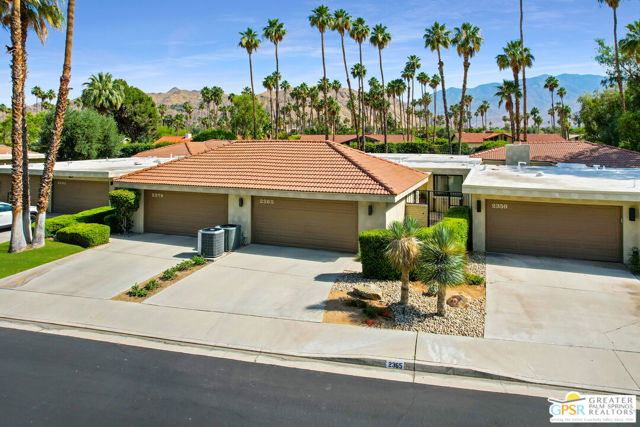 2365 S Oakcrest Drive, Palm Springs CA: https://media.crmls.org/mediaz/e056b1b9-c9f9-4eb8-9e3d-a29347c224a0.jpg