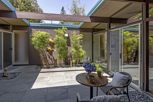 19269 De Havilland Drive, Saratoga CA: https://media.crmls.org/mediaz/e056be07-f473-4b82-909d-e9e410dc3d48.jpg