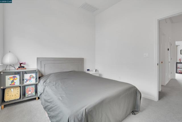 2816 Cathwood Lane, Alameda CA: https://media.crmls.org/mediaz/e0570e03-da87-467e-b9cd-f0bf4b48bc49.jpg