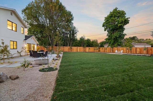 2330 Sierra Court, Palo Alto CA: https://media.crmls.org/mediaz/e0575001-3b54-4514-b3db-5a472dcfdd67.jpg