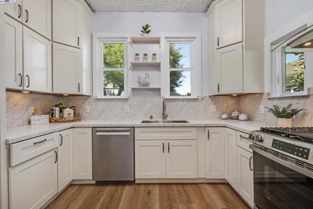 624 N 17Th St, San Jose CA: https://media.crmls.org/mediaz/e057d7a9-6317-4605-86cb-53ff0fda1c9a.jpg