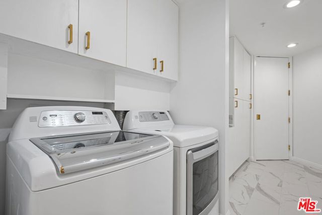 10490 Wilshire Boulevard, Los Angeles CA: https://media.crmls.org/mediaz/e058c2ad-c907-4834-8287-499137550494.jpg