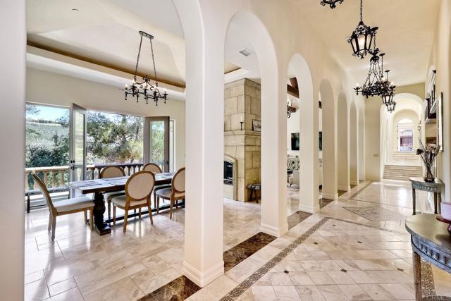 11558 Creek Road, Poway CA: https://media.crmls.org/mediaz/e05920e8-f30e-43bb-9ad3-09e483136546.jpg